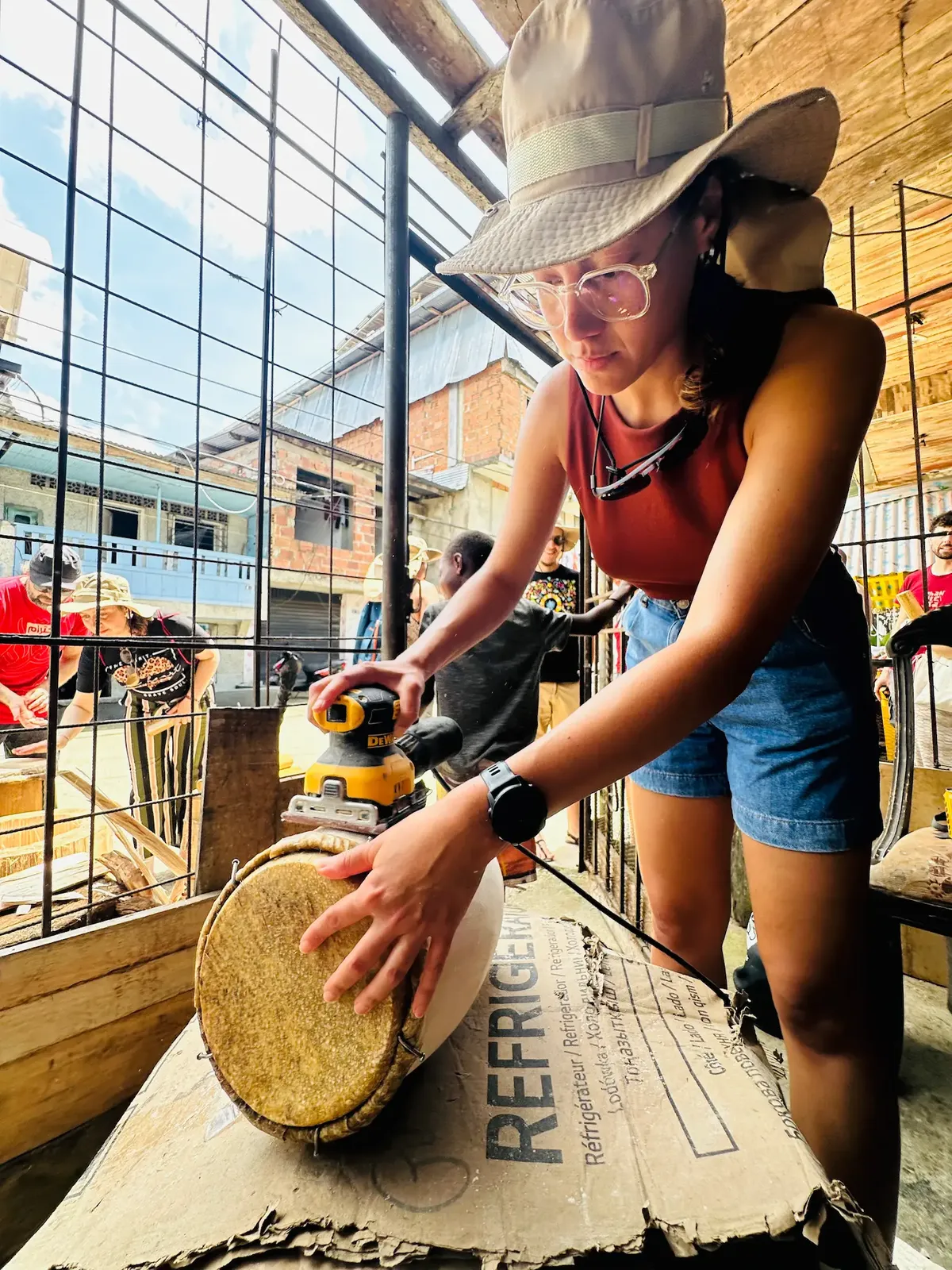 Traditional Pacific instrument building workshop in Guapi