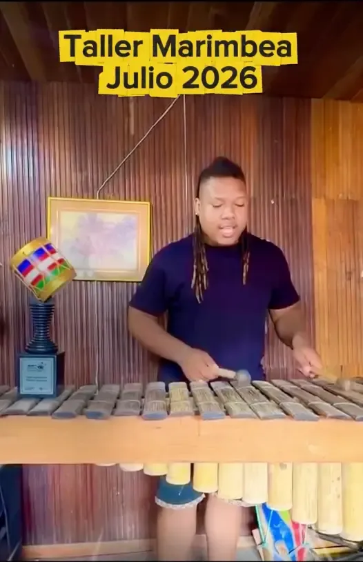 Taller de música del Pacífico con Jhon Alex del Castillo
